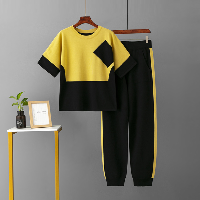 Temperament Casual Knitted Sweater Set (One-size-fits-all Top + Pants Yellow)
