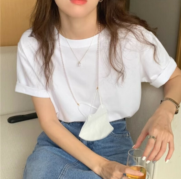 Solid color loose short T-shirt (temperament white one-size-fits-all)