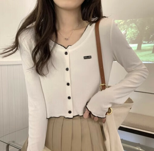 Thin Long Sleeve T-Shirt (White One-size-fits-all)