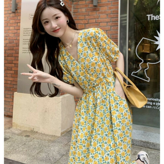 Hot selling floral V-neck waist dress [yellow] [one size fits all]