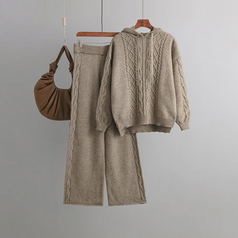 Temperament casual knitted sweater set (one-size-fits-all top + pants khaki)