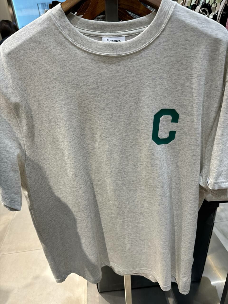 ★COVERNAT★ Cool Cotton C Logo T-Shirt Oatmeal C Logo T-Shirt Oatmeal - Covernat | 60% - Asian Fashion