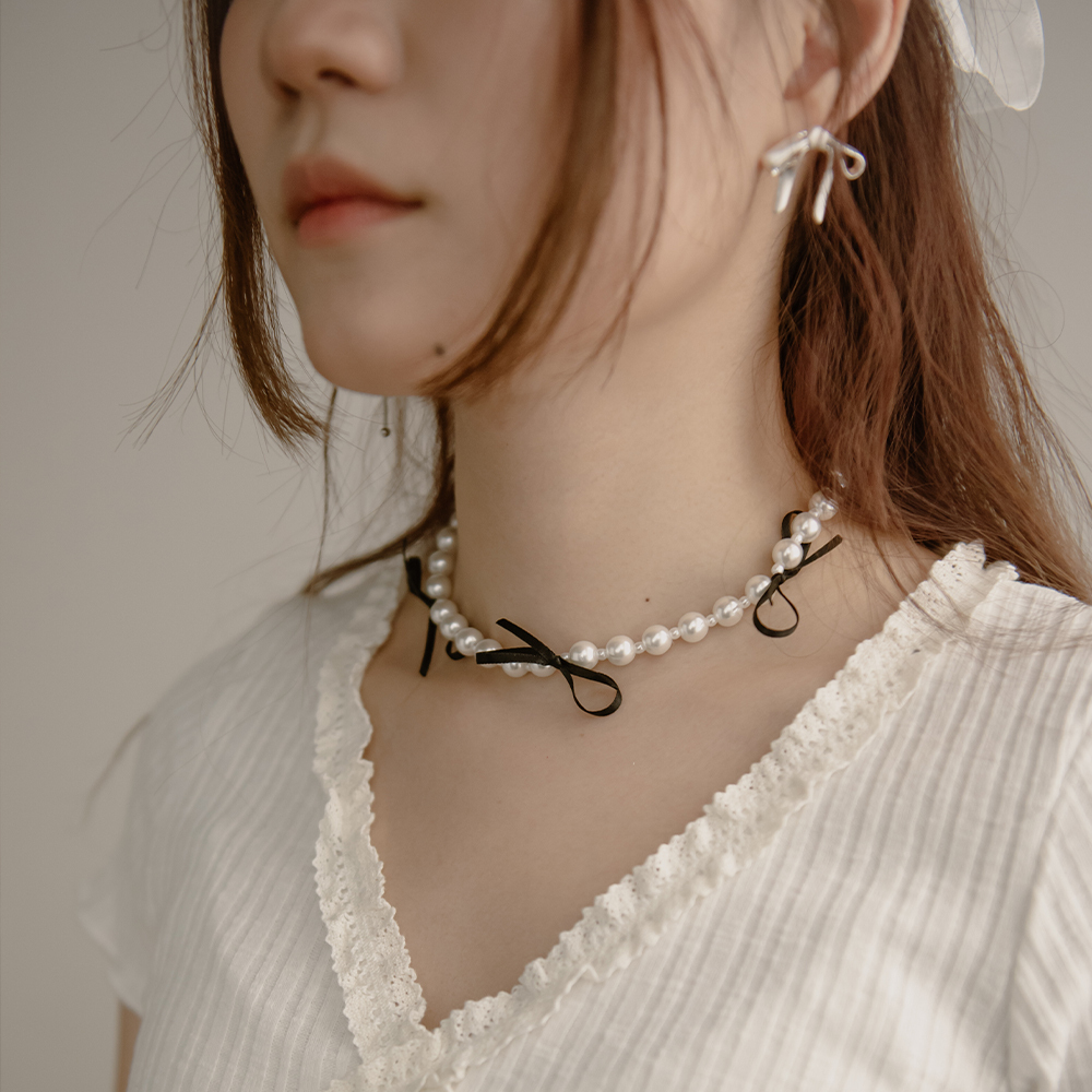 Black Ribbon and Pearls Necklace【07040367】in stock+pre-order