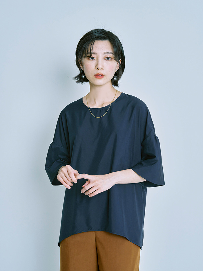 雲霧花袖上衣-夜煮