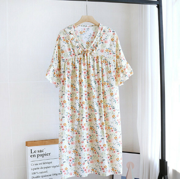 Summer cotton short-sleeved nightdress (ZHY beige small floral) [M-L size] [Contact customer service to confirm the shipping size after placing an order]