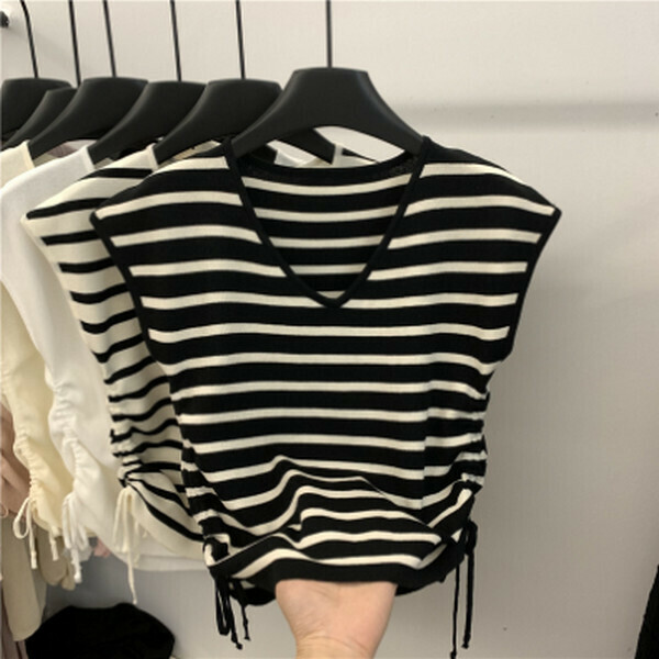 Double-sided drawstring V-neck striped short-sleeved ice linen knit T-shirt [white stripe on black background] [within 80-130 one size]
