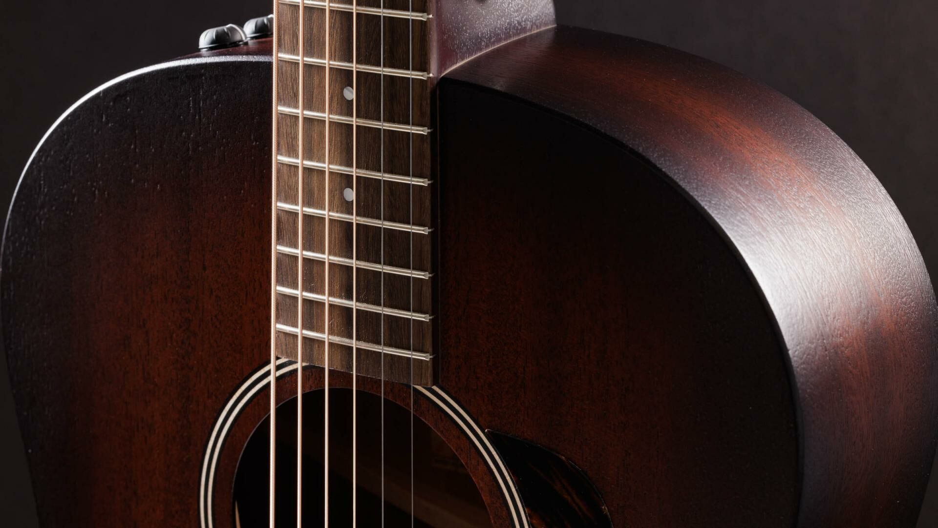 《尊爵TAYLOR全單板》Taylor AMERICAN DREAM 美國夢系列 AD27e 桃花心木 全單板 美廠 電木吉他 第 6 張圖片｜三峽吉他 / Bass