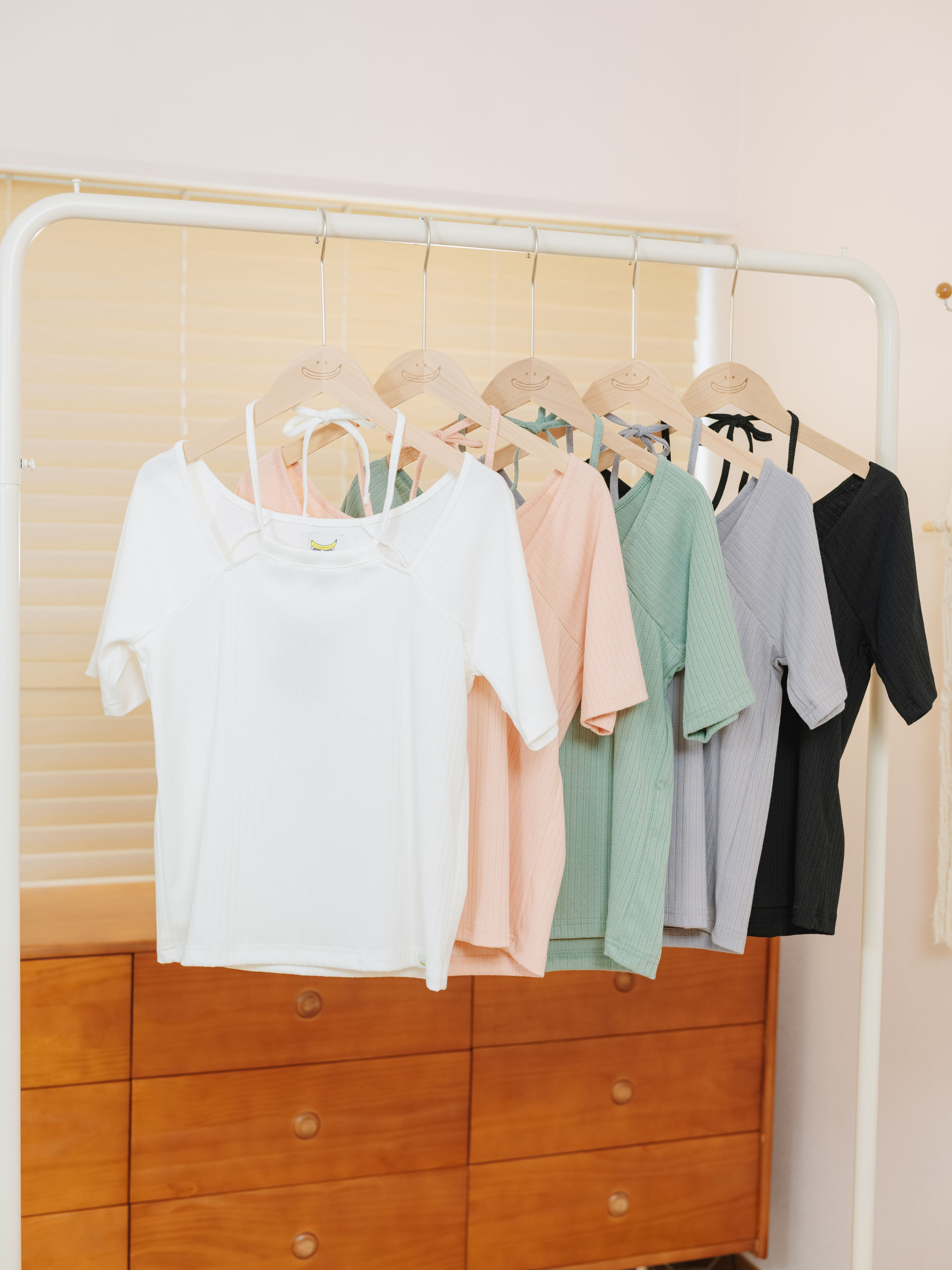 五色 /暗花後頸綁繩短袖上衣 / Back Tie Short Sleeve Top