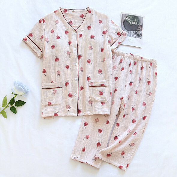 Spring and Summer Gauze Short Sleeve Cropped Pants with Chest Padded Pajama Set (LH Pink Ink Strawberry) [M-XL Size] [Contact Customer Service to Confirm Shipping Size After Placing an Order]