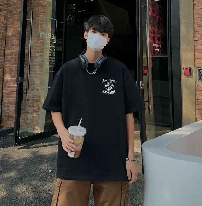 新款玫瑰花五分袖T恤（黑色M-3XL）（下單后聯繫客服確認發貨尺碼）