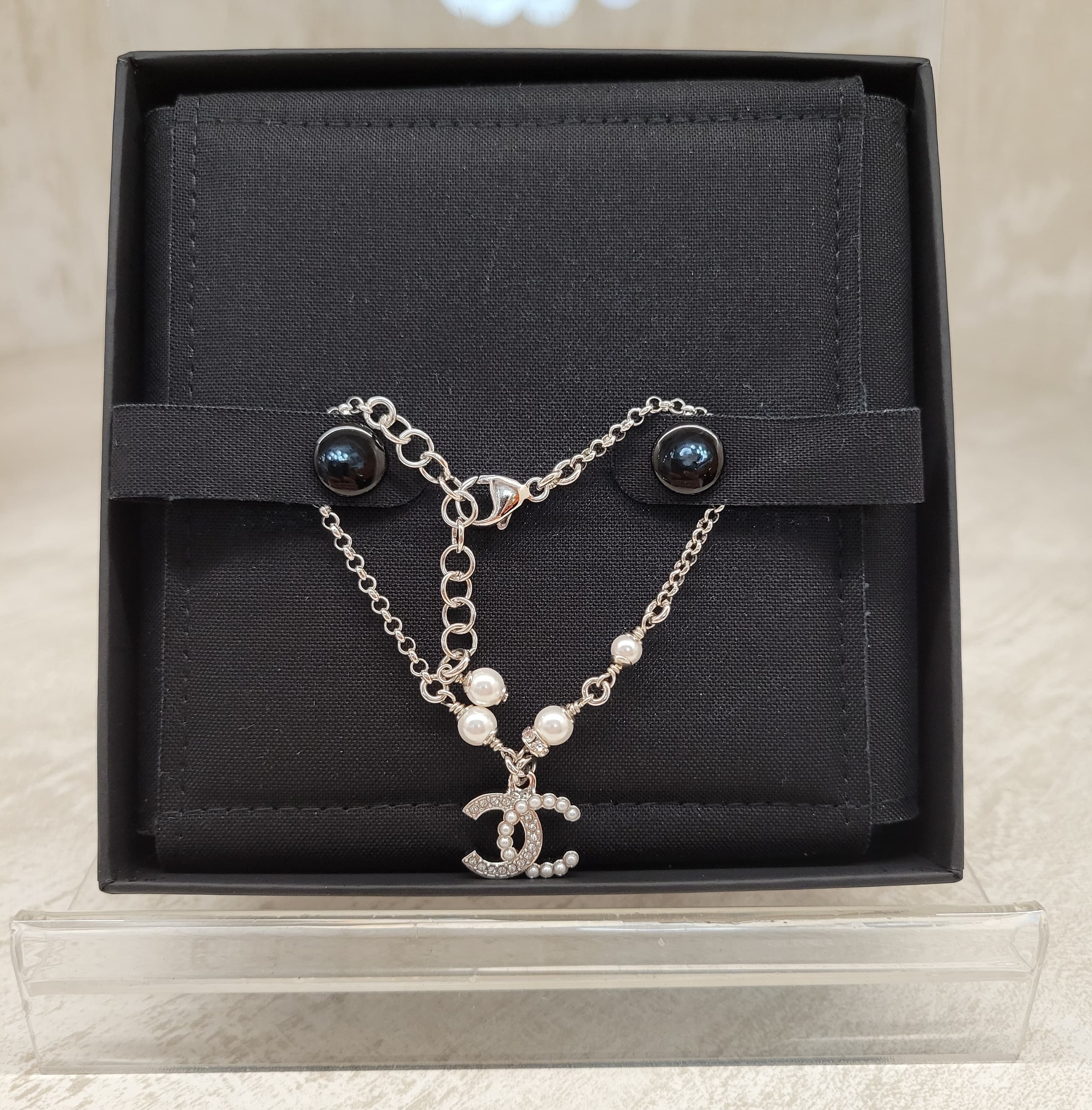 CHANEL ABD461 BRACELET SILVER PEARL/CRYSTAL 銀色 手鏈 珍珠  水晶