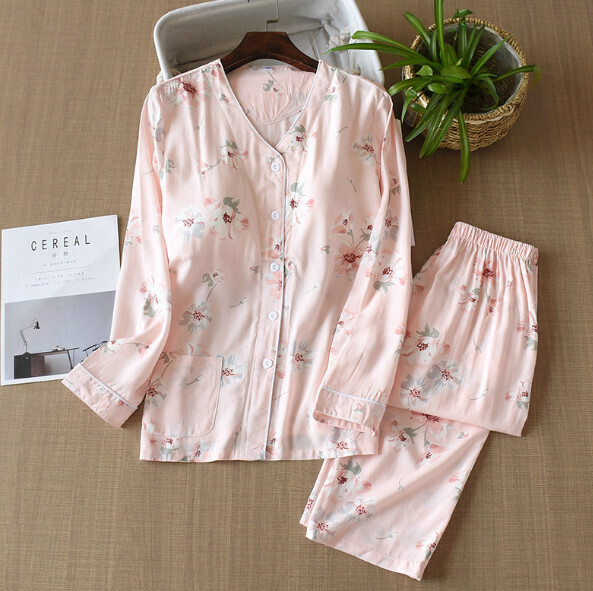 Pajama set with chest pad long sleeves and pants (pink floral) [M-XL size] [Contact customer service to confirm the shipping size after placing an order]