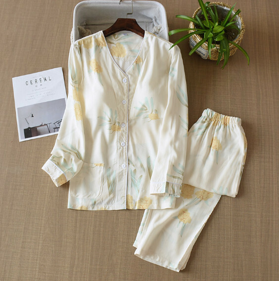 Pajama set with chest pad long sleeves and long pants (yellow flower) [M-XL size] [Contact customer service to confirm the shipping size after placing an order]