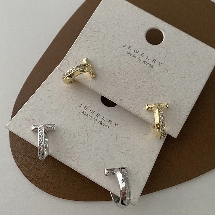 T字時髦鋯石c圈耳釘