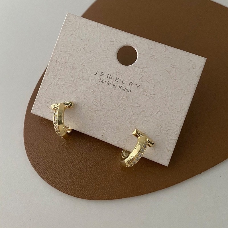 T字時髦鋯石c圈耳釘