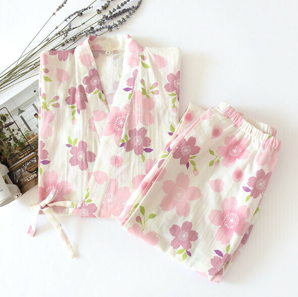 Spring and Autumn Gauze Three-Quarter Sleeve Kimono Pajamas (Pink Big Flower) [M-XL Size] [Contact Customer Service to Confirm Shipping Size After Placing an Order]