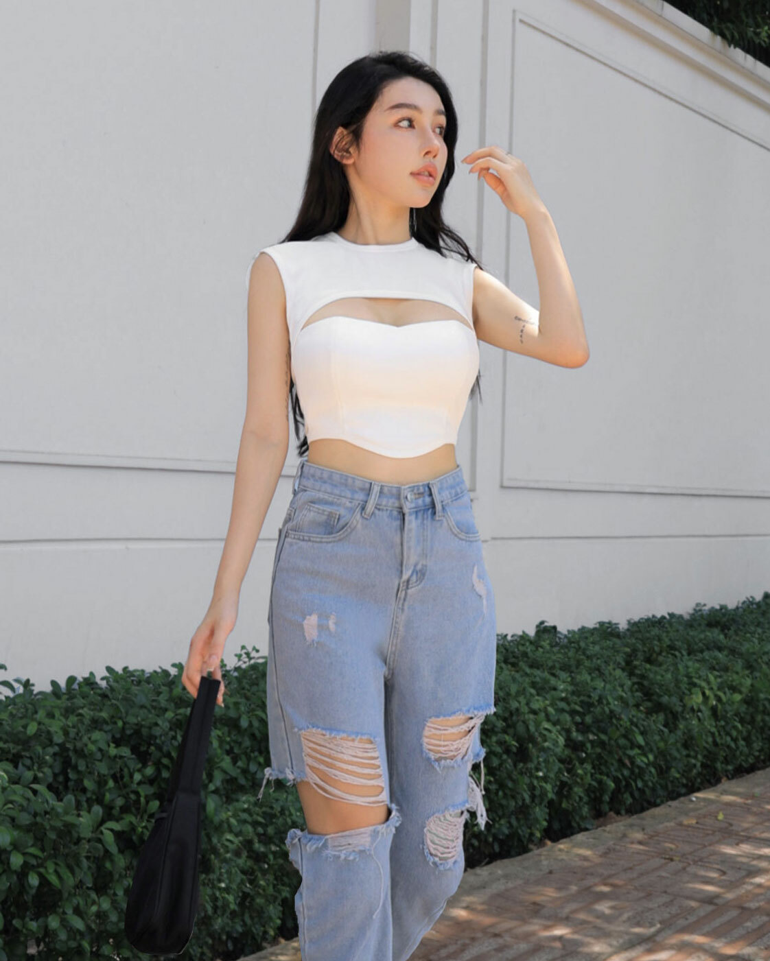 訂製-性感挖胸無袖短上衣