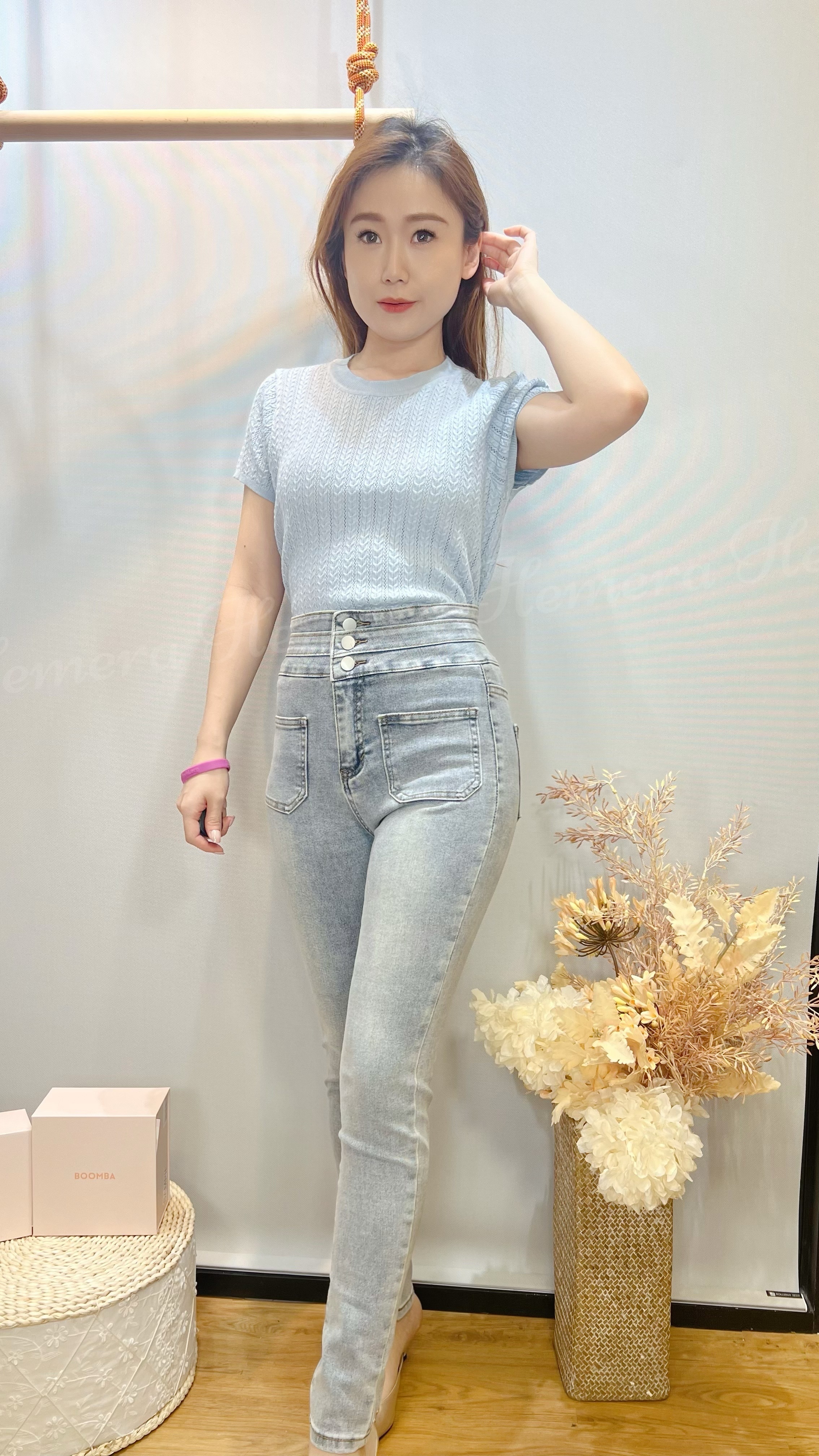 TP24W0525 和平之花立體花紋針織顯瘦上身