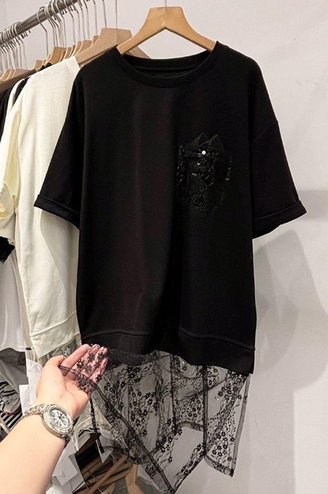 下襬蕾絲造型上衣-兩色實拍