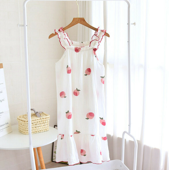 Double-layer crepe fungus side suspender nightdress (LJH white peach) [M-L size] [Contact customer service to confirm the shipping size after placing an order]