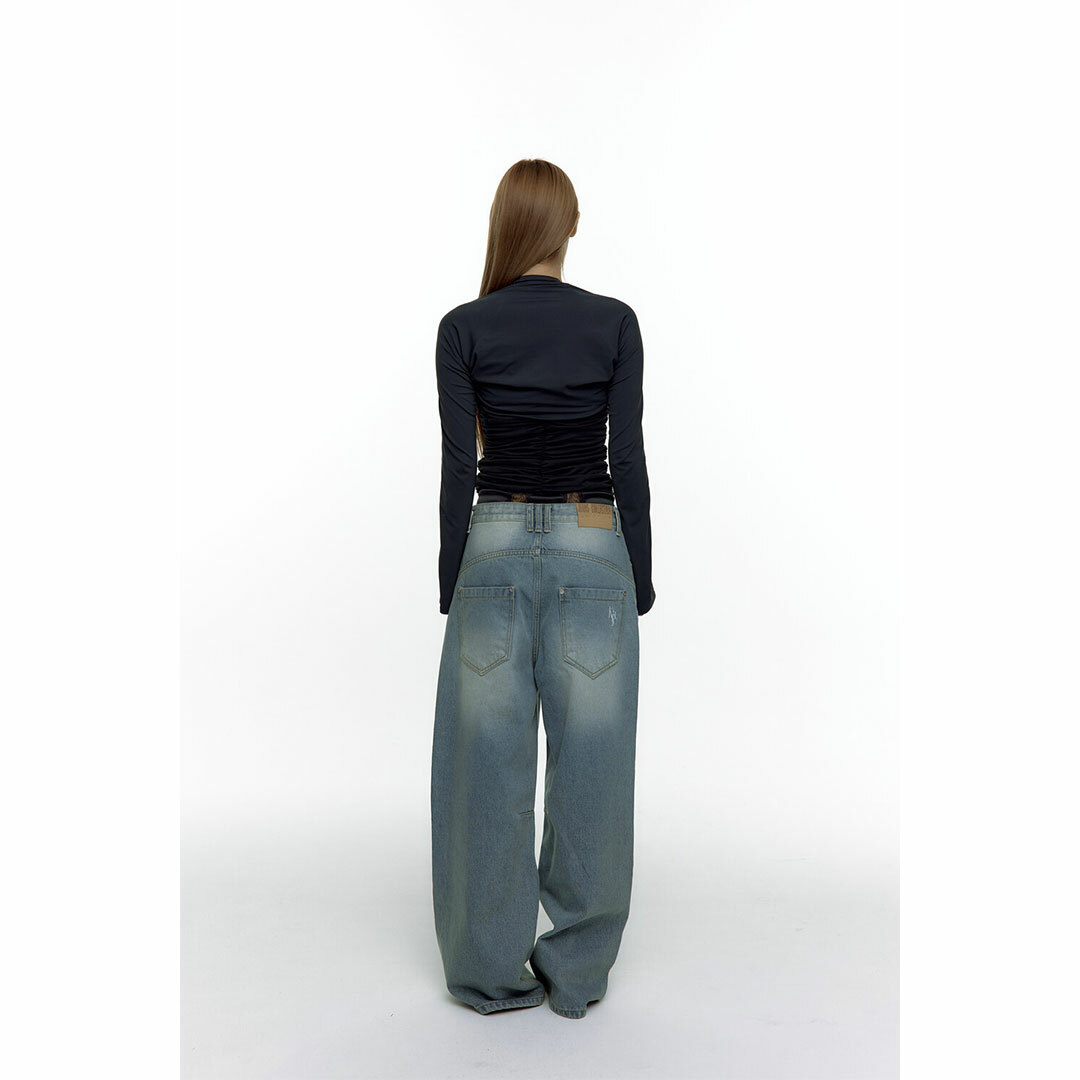 【Kashiko】Washed Rivet Wide Jean Blue ワイド ジーンズ Kashiko(カシコ) デニム・ジーパン(レディース) - 海外通販のBUYMA