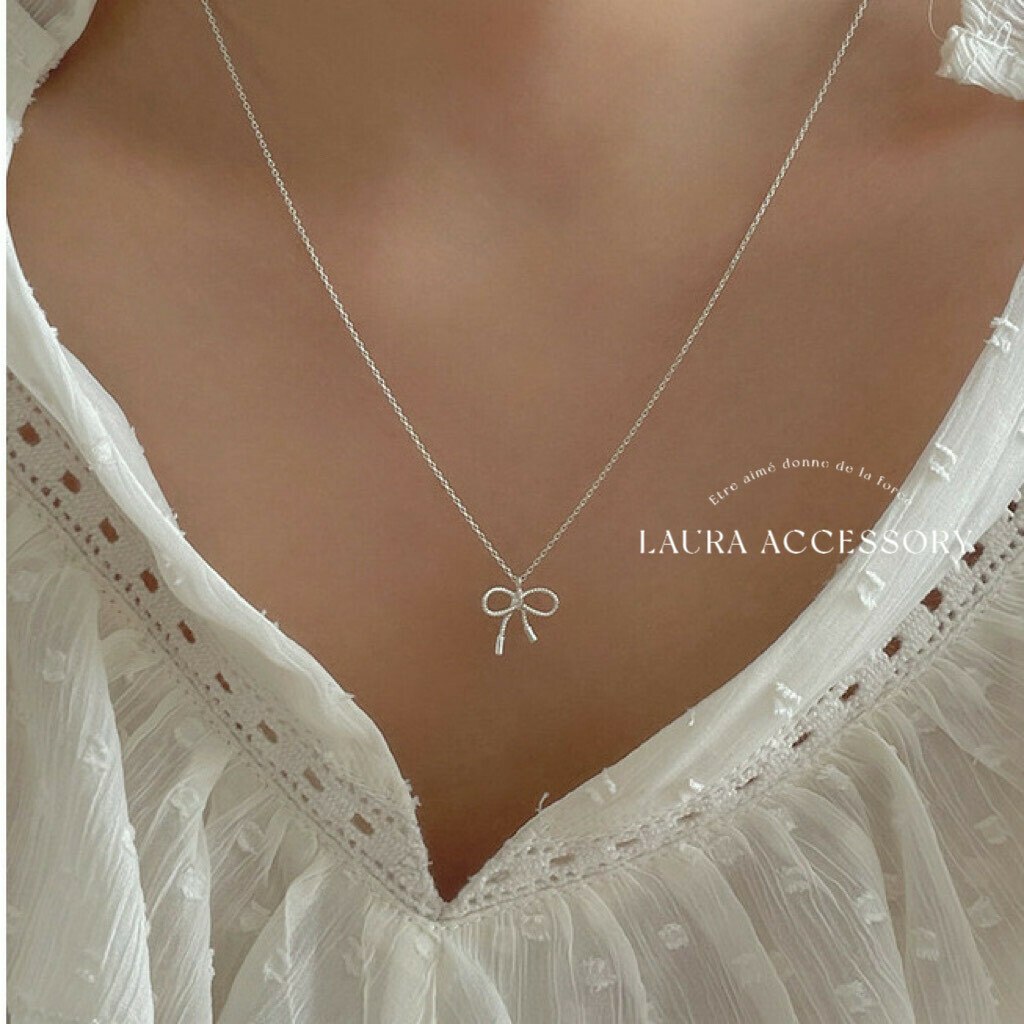 純真。．素面蝴蝶結純銀鎖骨鏈