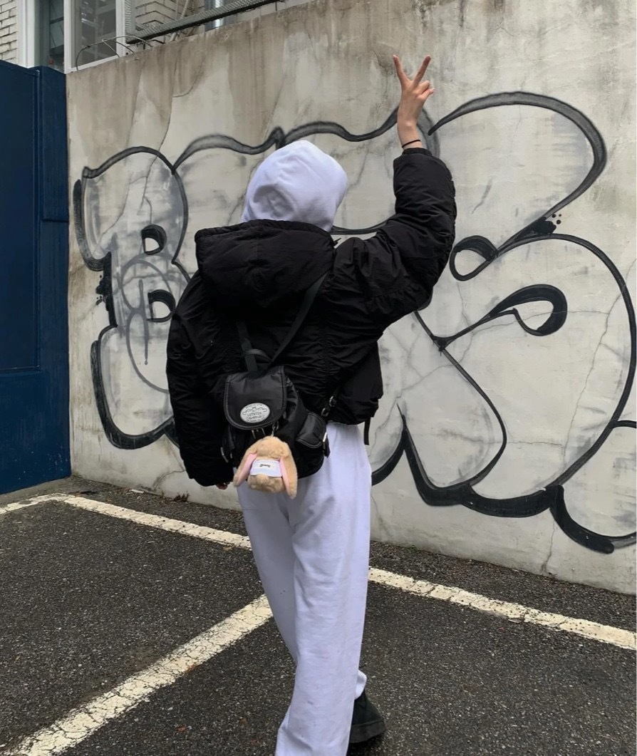 韓國連線🇰🇷 Lotsyou 復古胖胖後背包 Jennie同款 後背包 復古 束口 翻蓋 皮革/預購