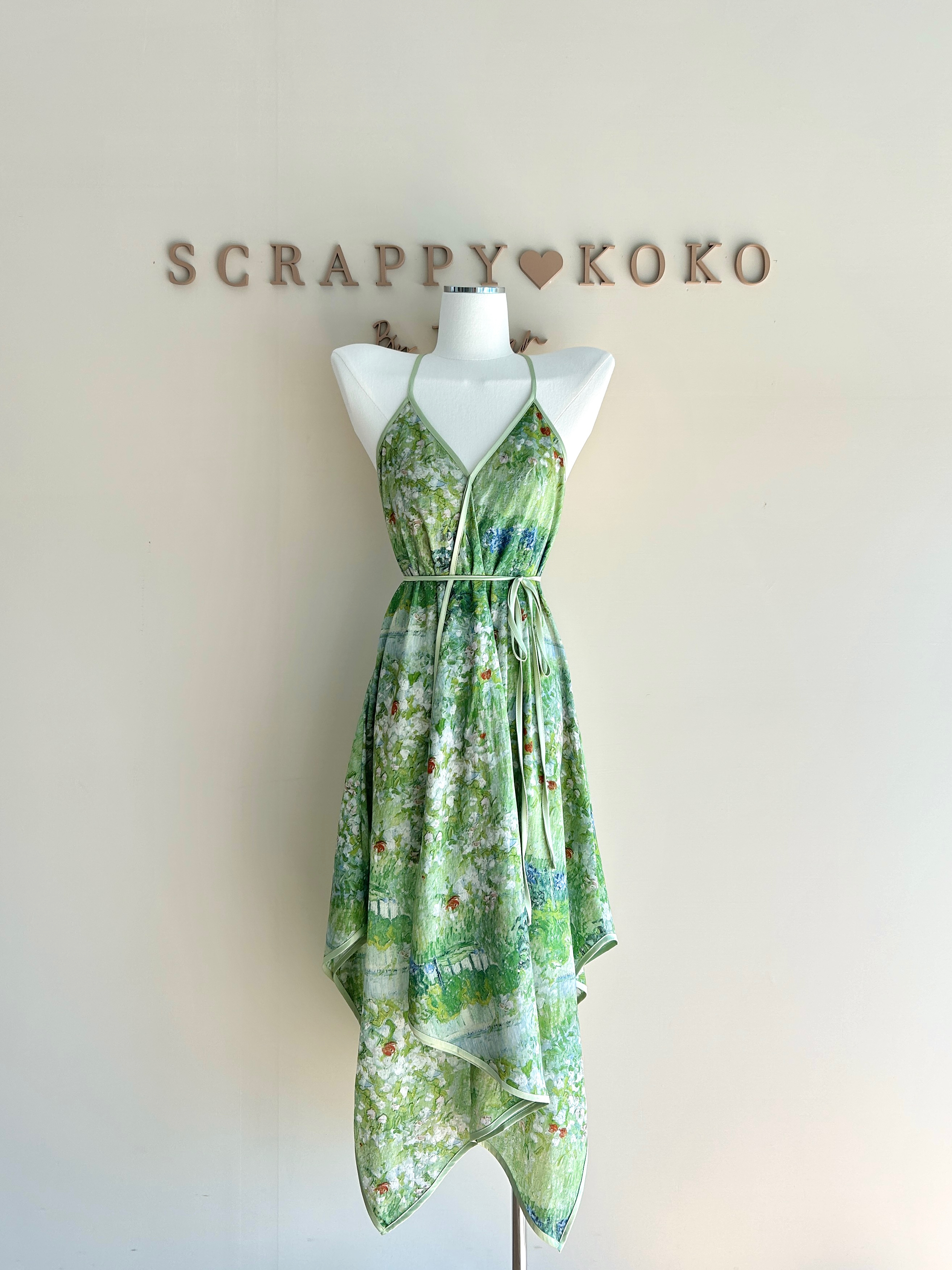 Painting 油畫 浪漫雪紡不規則洋裝