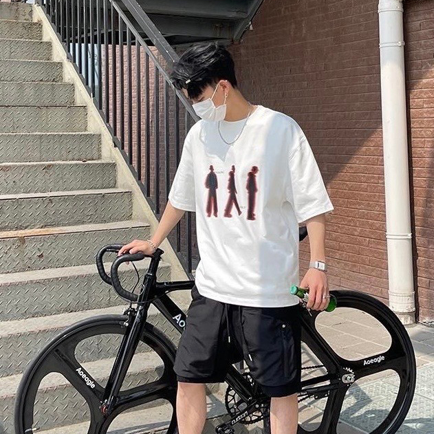 男模穿著#98985 韓國漸層人型印花短T白色正面照