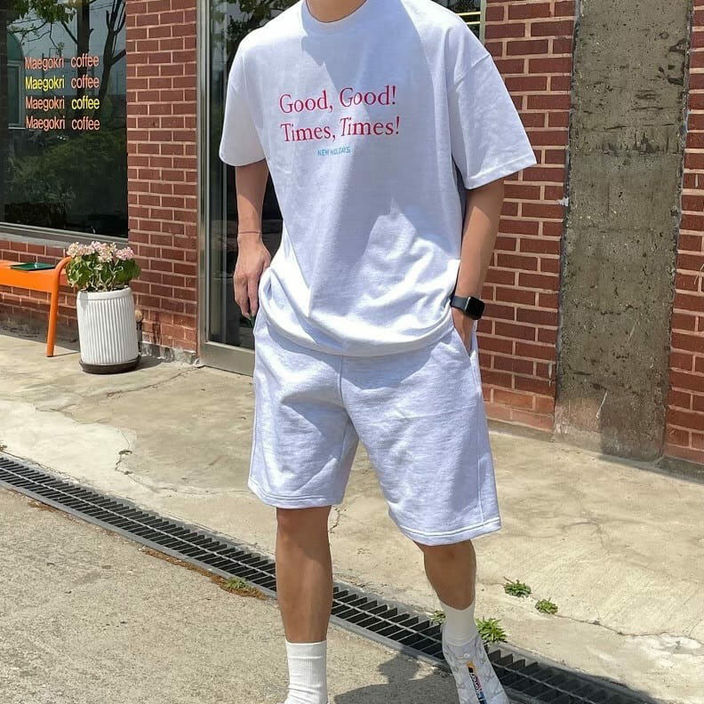 男模著韓系Good Times 印花短T淺灰L實著