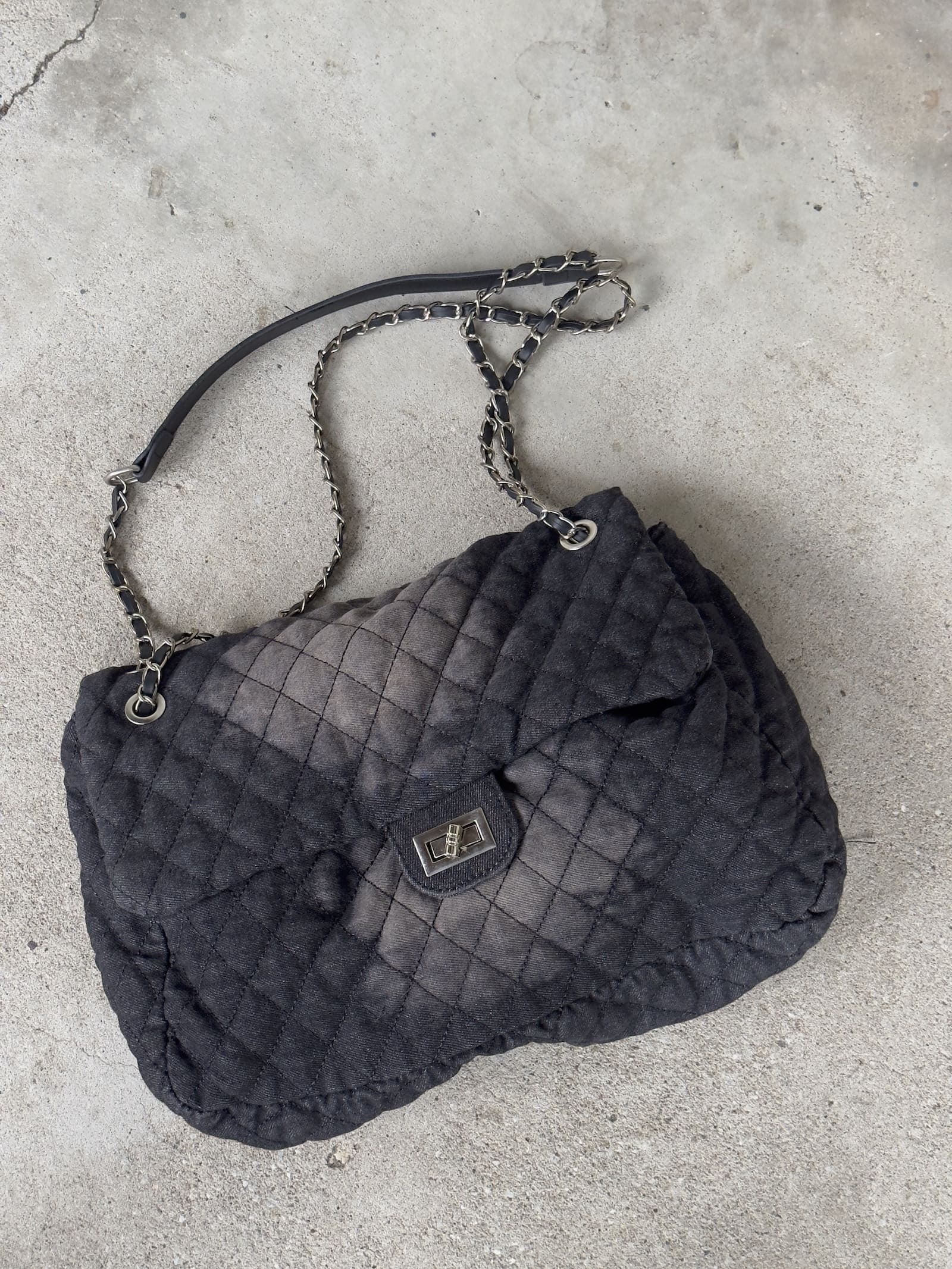 仿舊牛仔鏈條流浪包