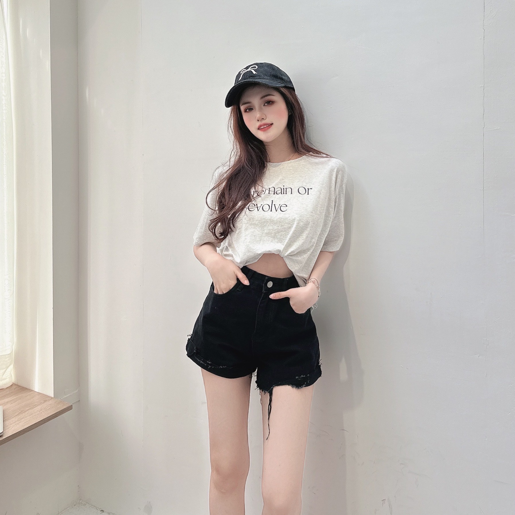 基礎字母圓領tee/四色