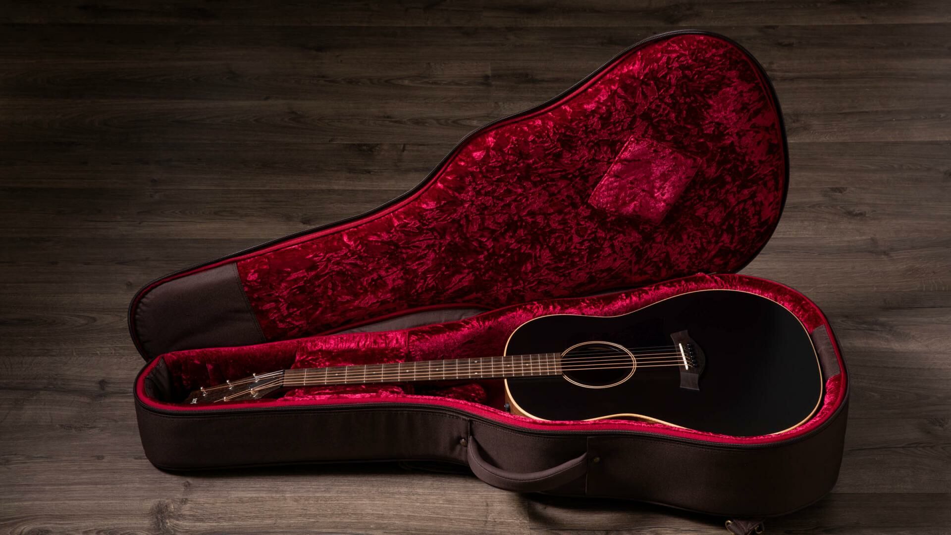 《尊爵TAYLOR全單板》Taylor AMERICAN DREAM 美國夢系列 AD17e BlackTop 西卡雲杉木 全單板 美廠 電木吉他