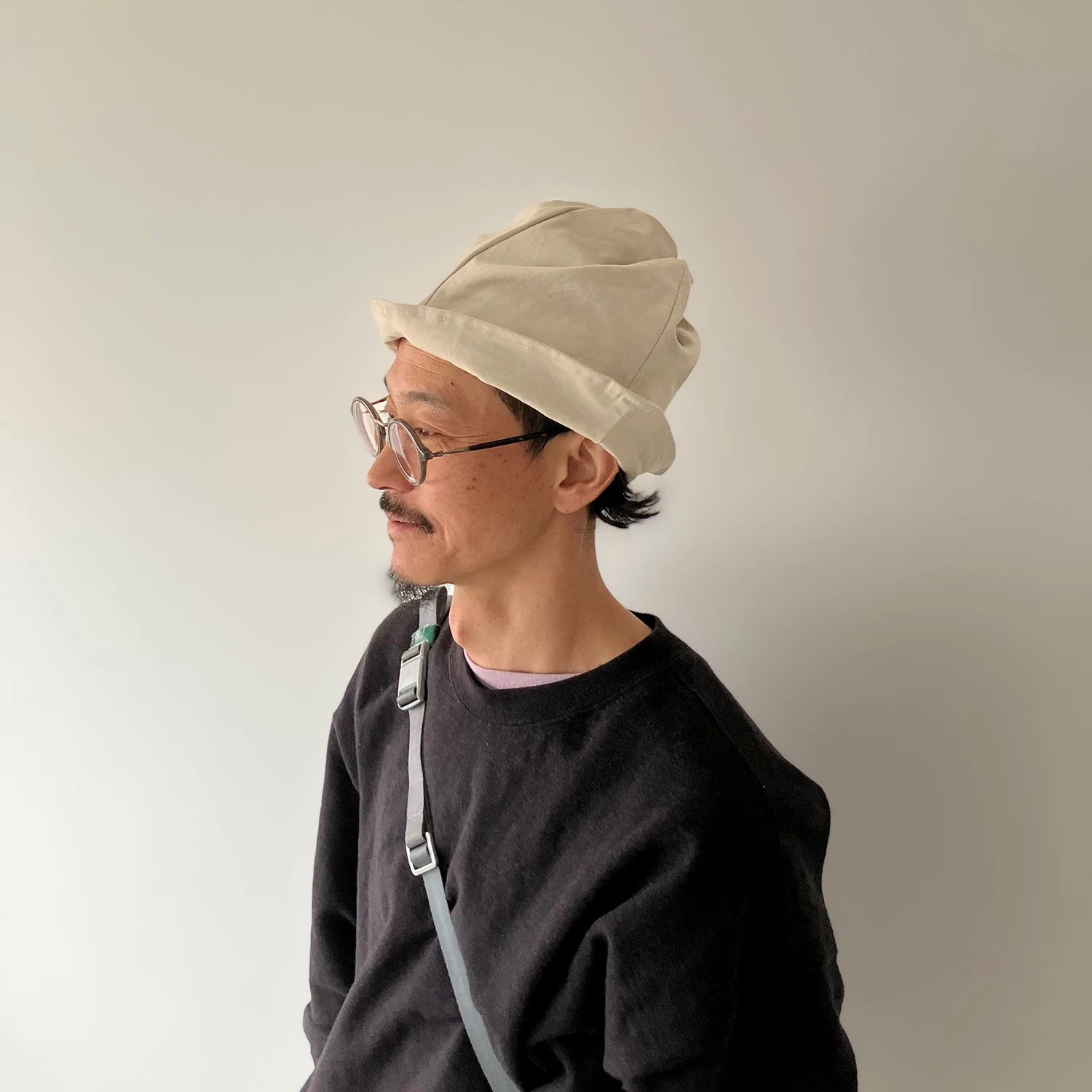 OMABOW 扭轉帽HineriHat 灰白