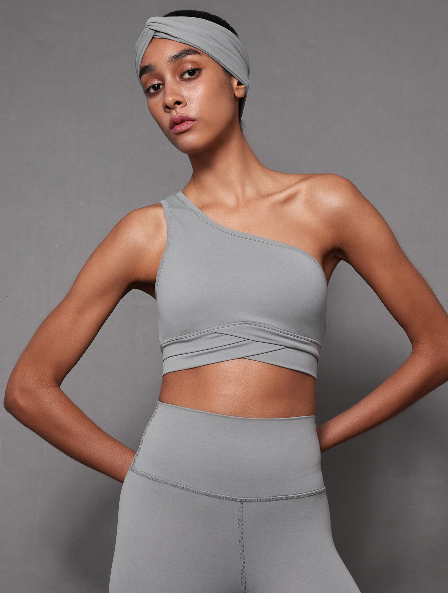 Soft．VIVE LA VIES 單肩設計運動內衣- 海鷗灰