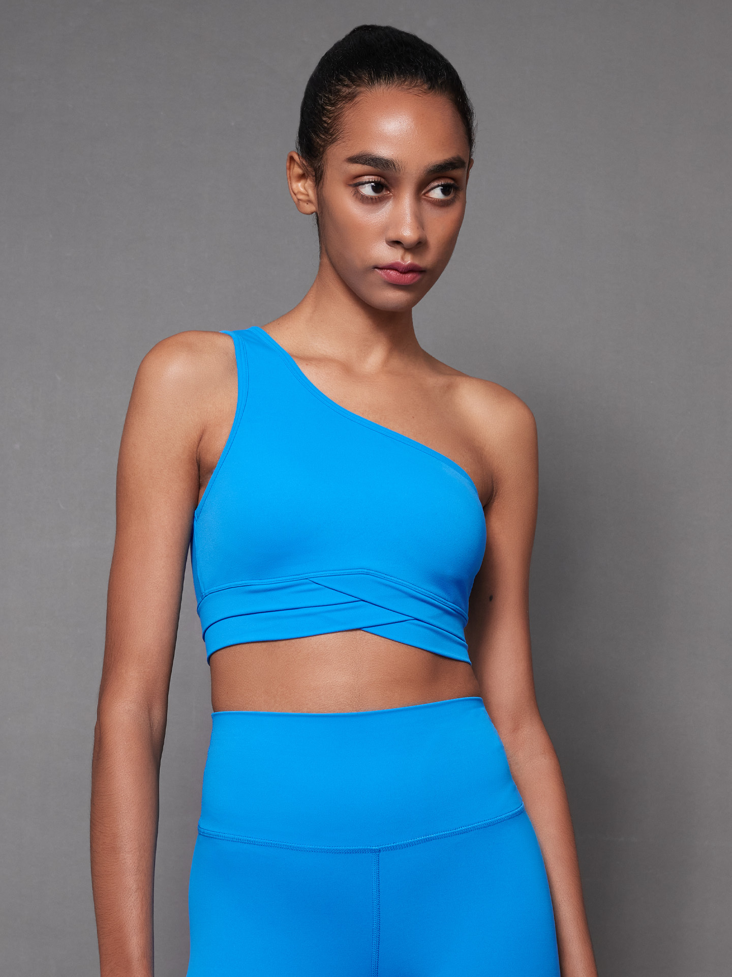 Soft．VIVE LA VIE 單肩設計運動內衣- 馬里布藍