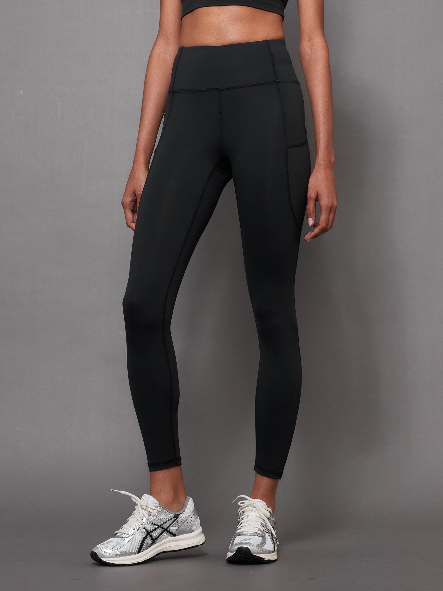 Hugged．It's worth 口袋設計緊身褲 - 午夜黑