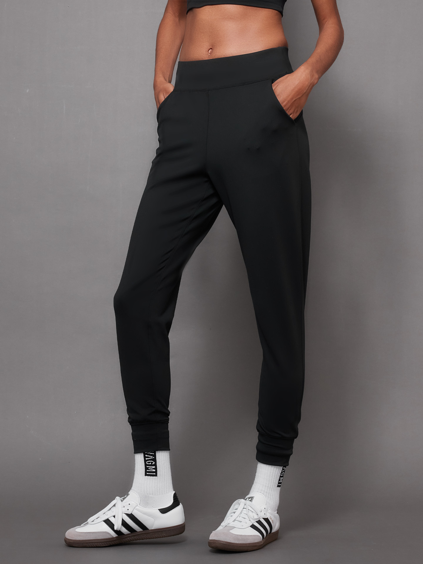 Hugged．You look fantastic 舒適修身運動長褲 - 午夜黑