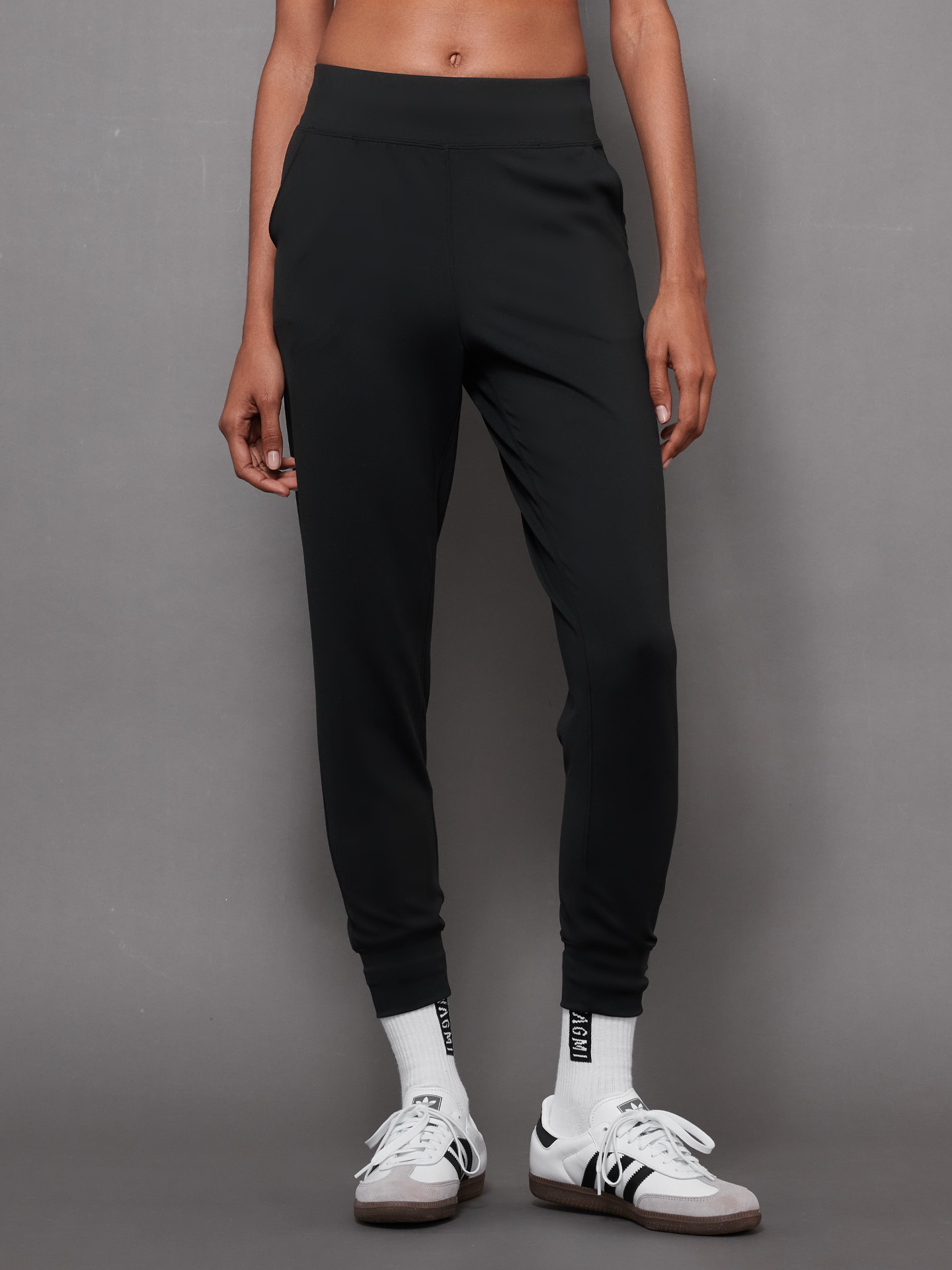 Hugged．You look fantastic 舒適修身運動長褲 - 午夜黑