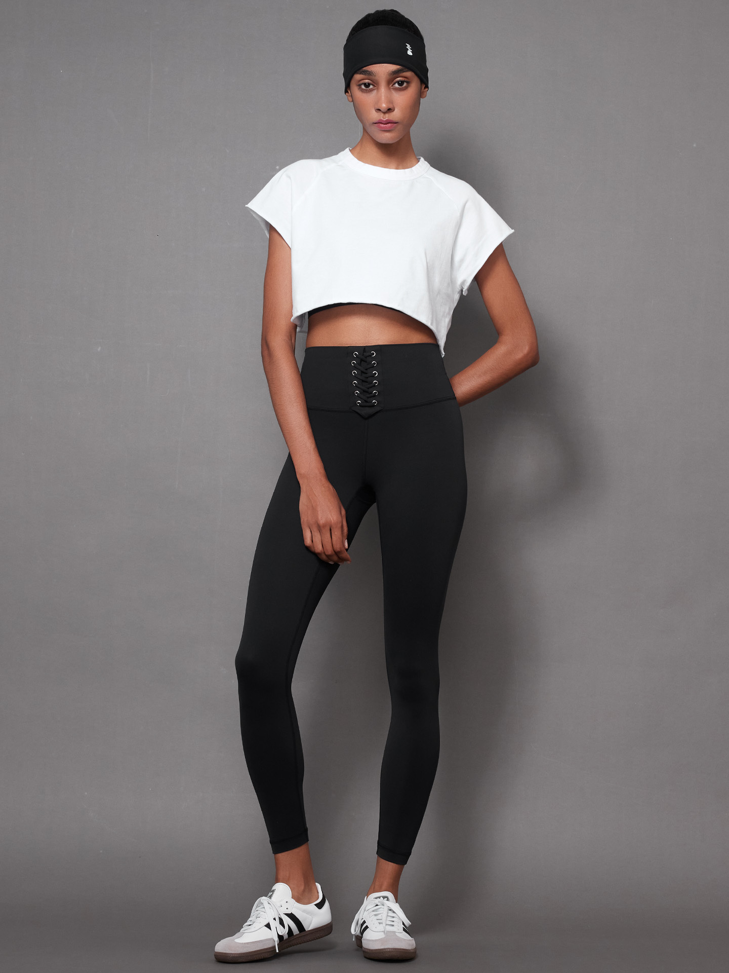 Need You Now 短版拉格蘭袖T - 日光白