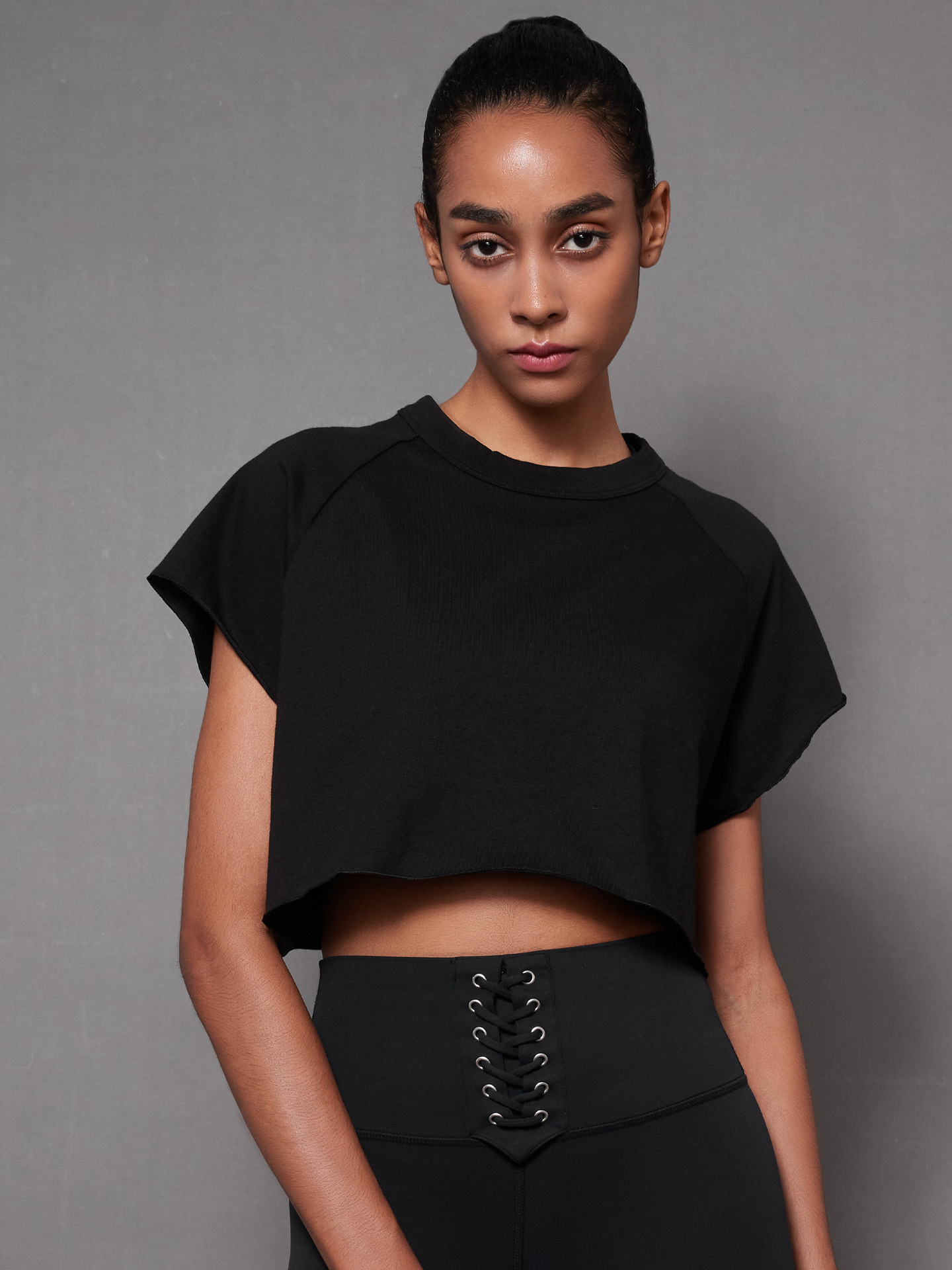 Need You Now 短版拉格蘭袖T - 午夜黑