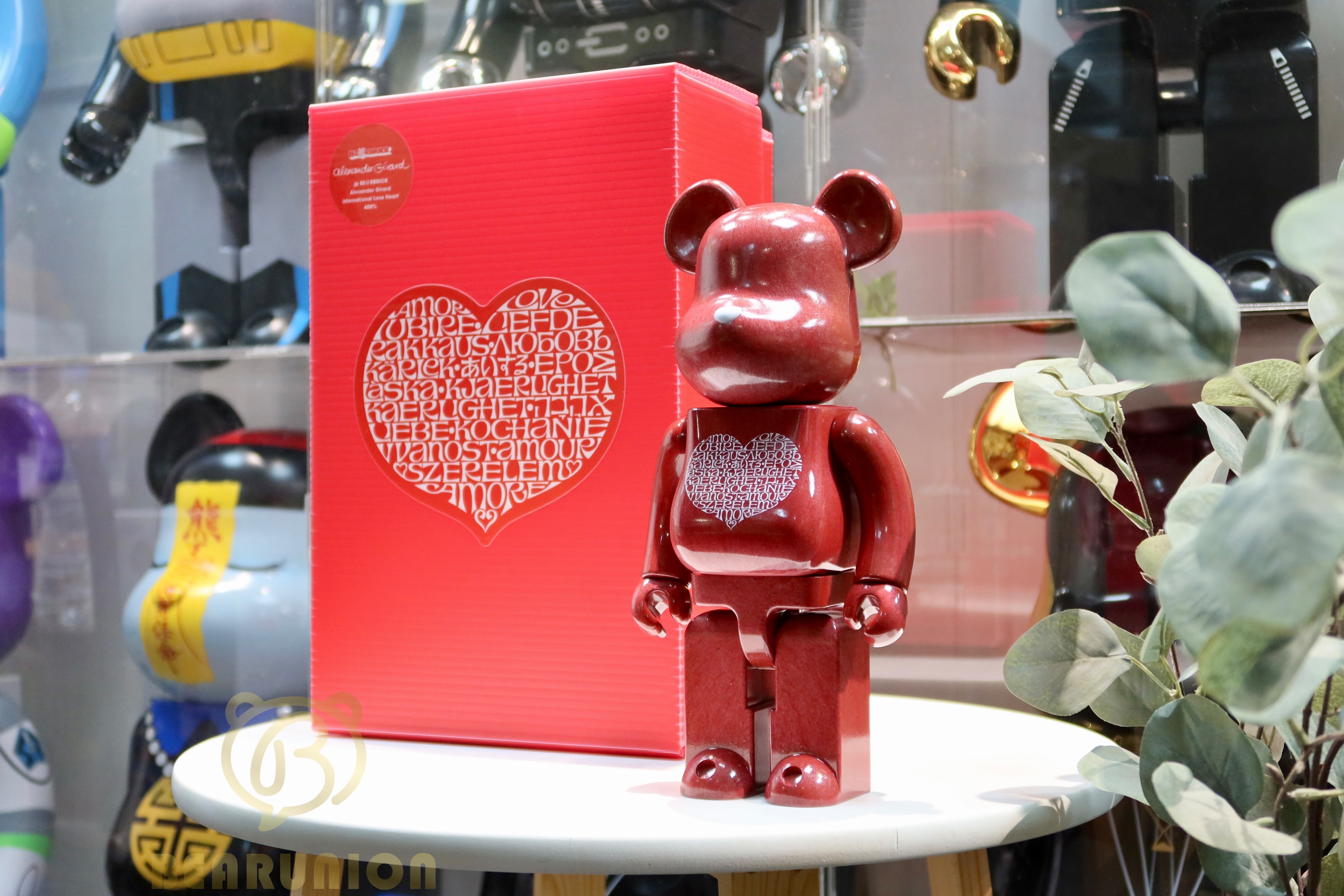 Bearbrick Alexander Girard International Love Heart 400% - US