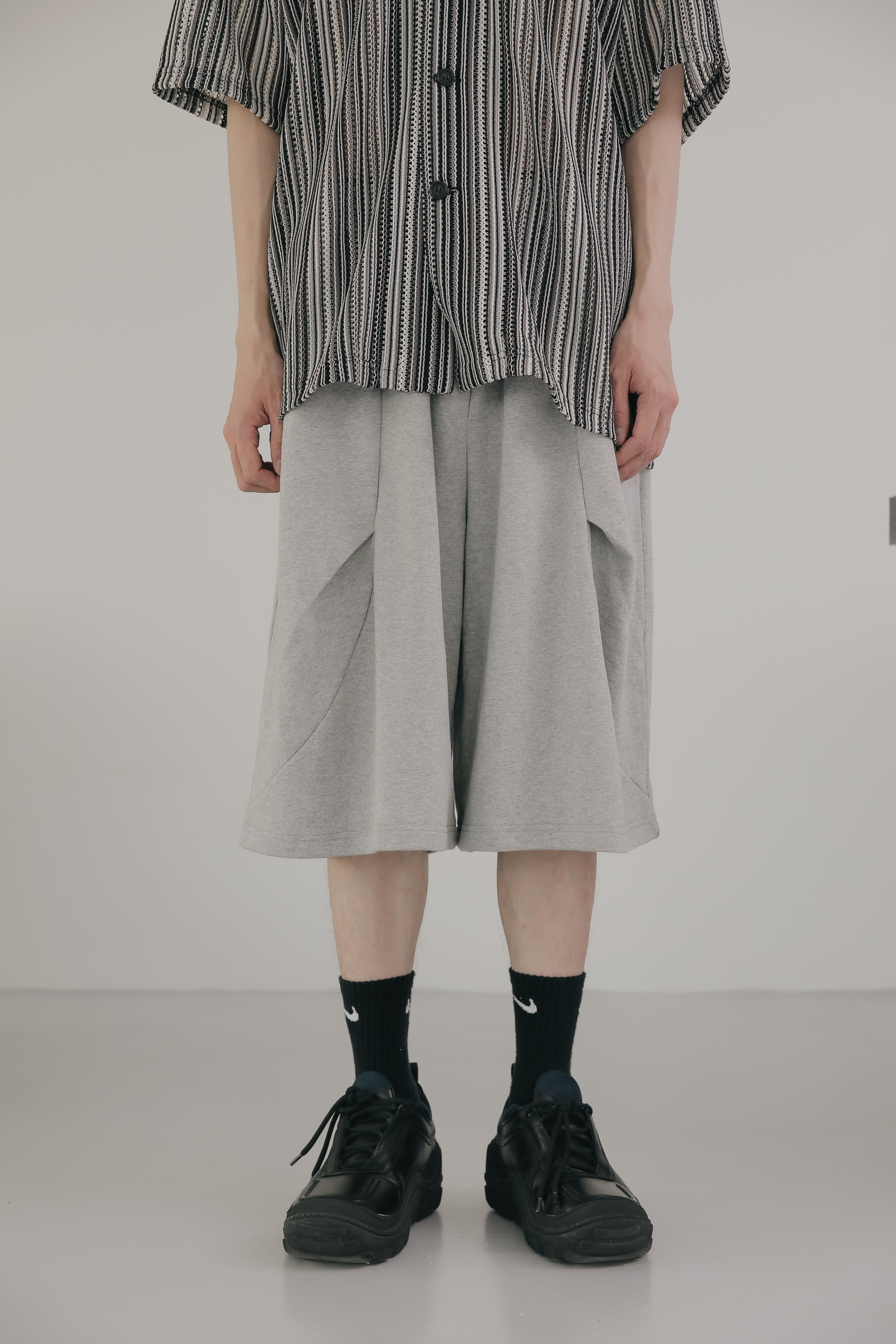 Wave Side Tuck Half Pants #短褲