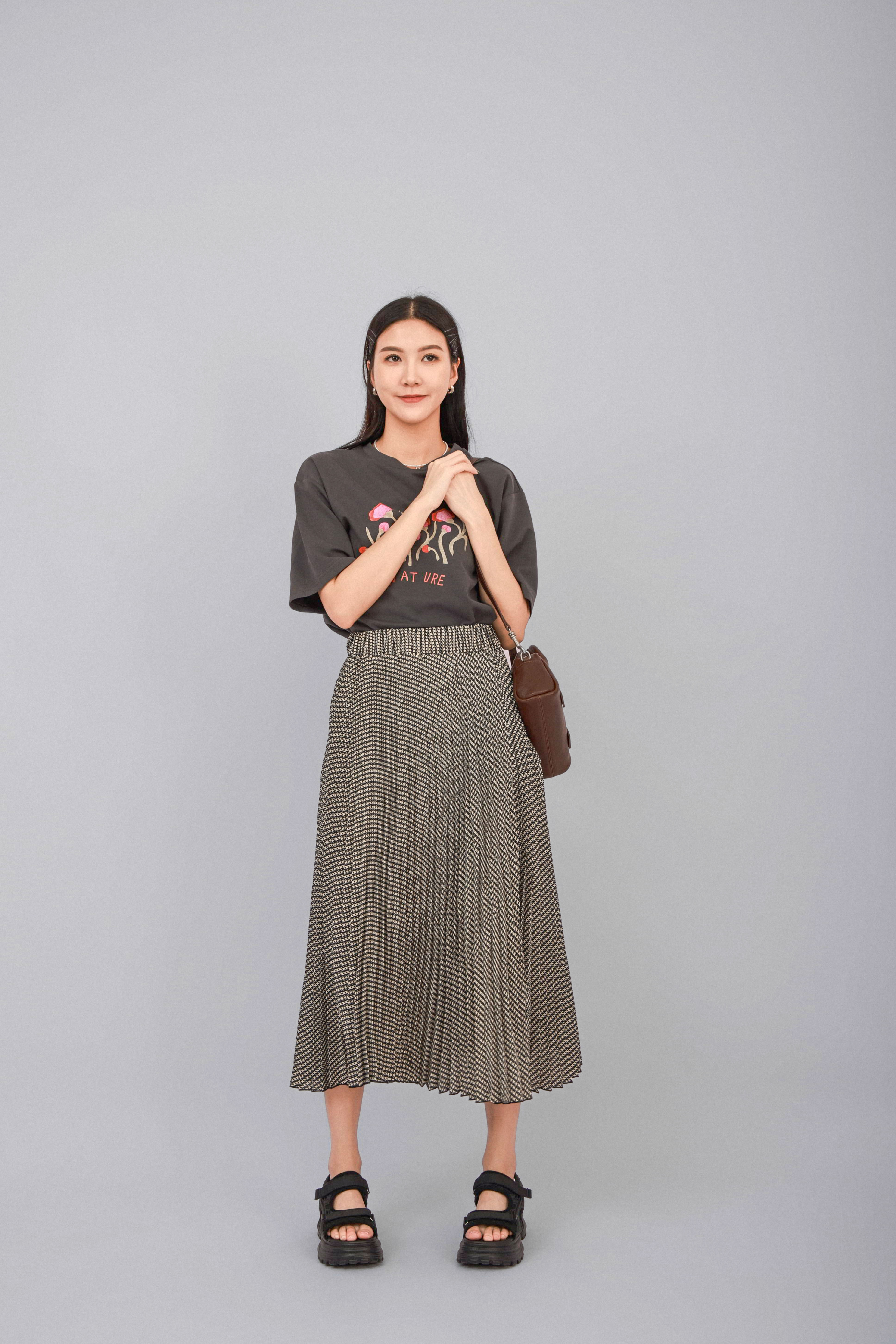 造型 913（上衣＋半截裙）