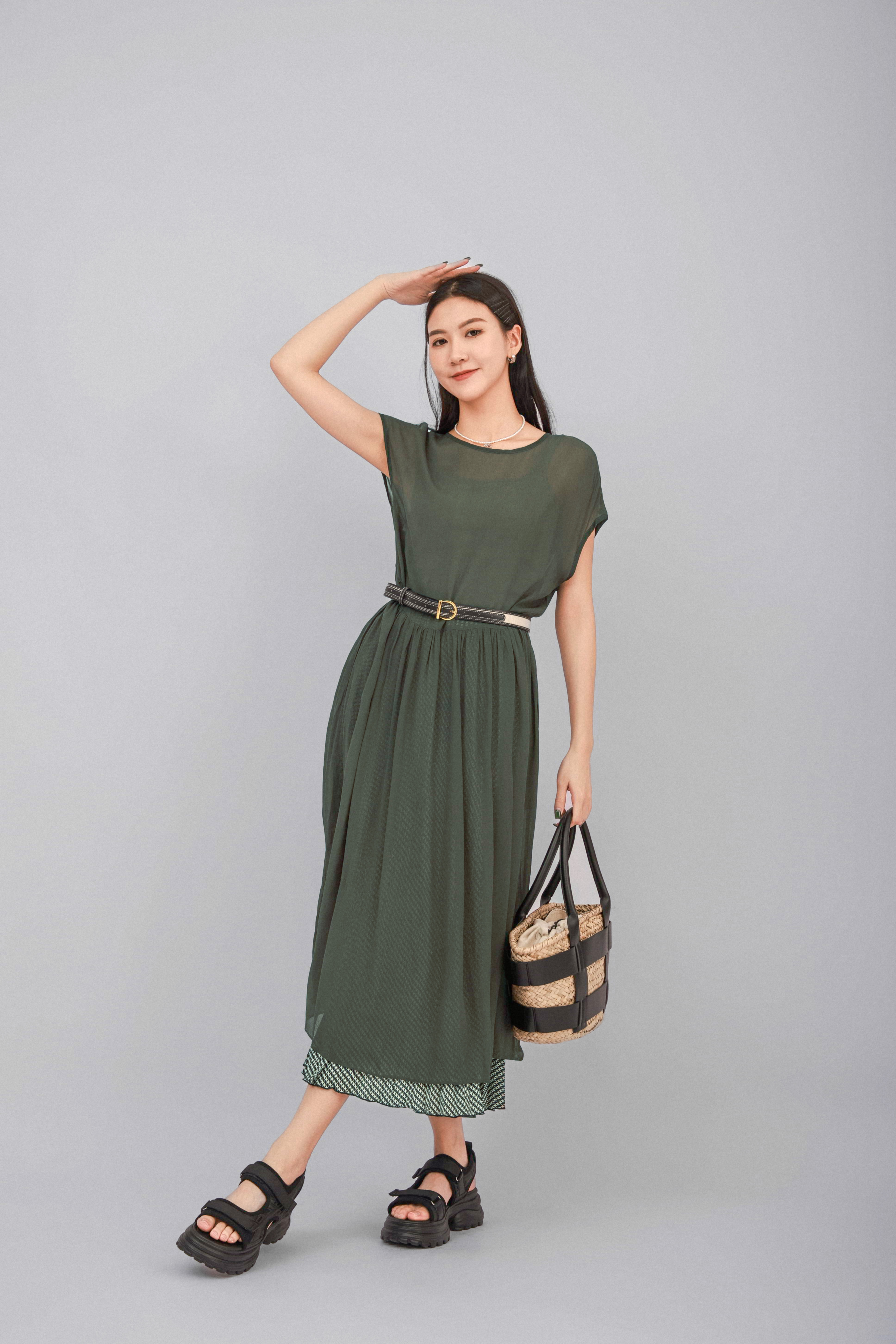 造型 914（連身裙＋半截裙）