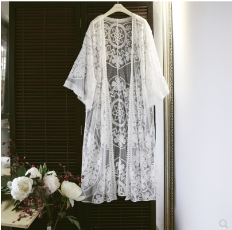 Medium length loose cut-out lace cardigan light jacket (white) (one size)