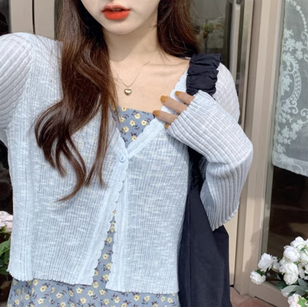 Thin V-Neck Knit Cardigan Women's Cropped (Blue) (Size: One Size)