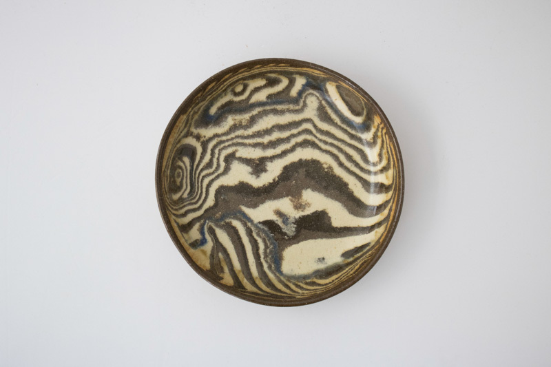 +g 日野明子選品-七尾佳洋 白釉揉色8吋皿 粗線條