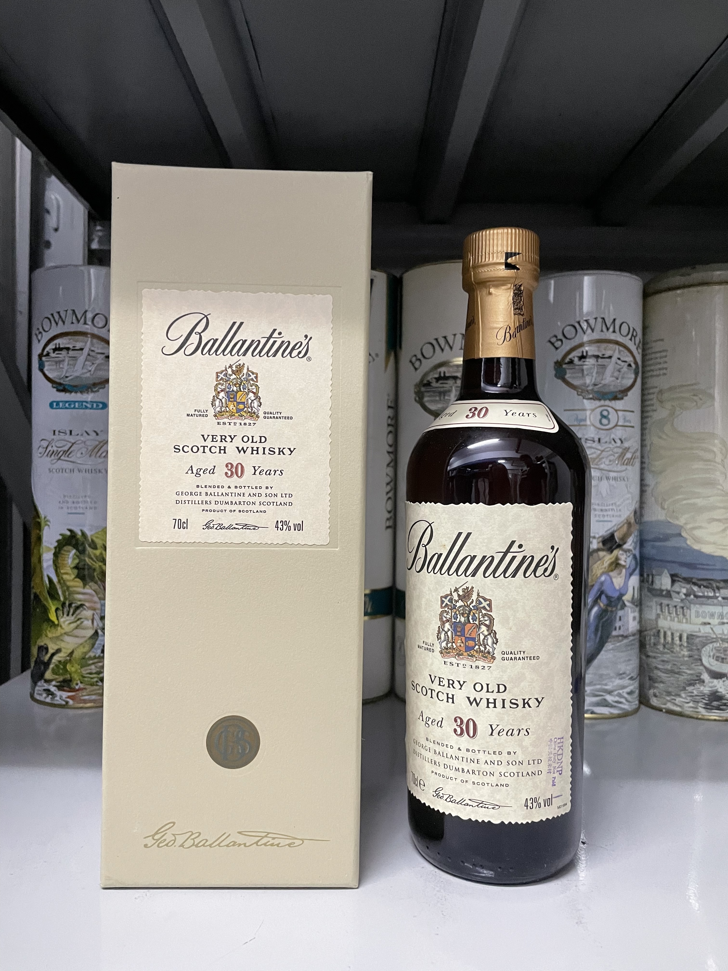 Ballantine's 30 Years Blended Scotch Whisky (Box Slight