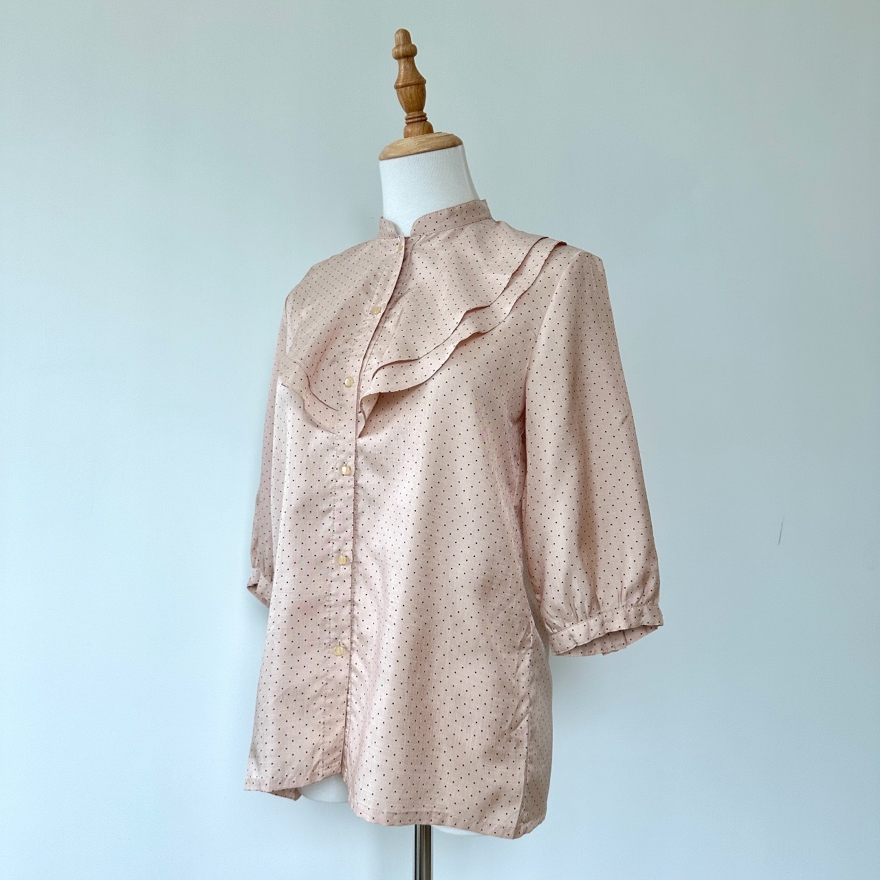 淡粉色波點公主感荷葉大領上衣